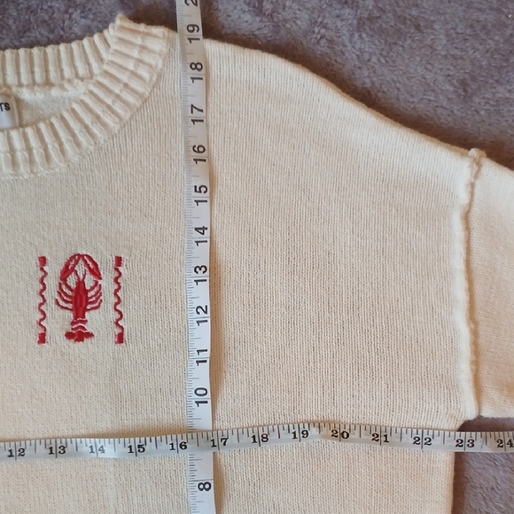 Bouffants & Broken Hearts Embroidered Lobster Cream Knit Sweater Womens Small - Picture 3 of 7